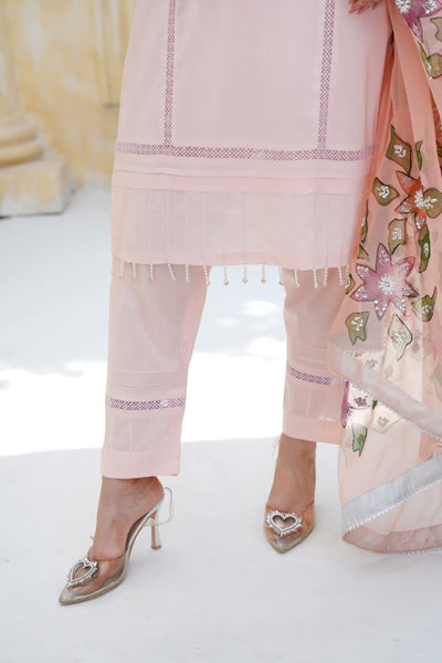 Faiqa Collection Premium Lawn & Organza Wear